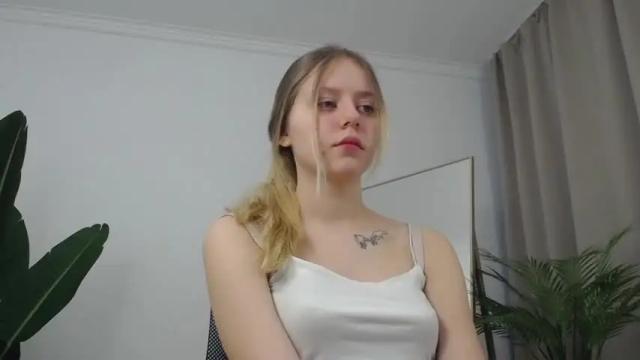 Image 8 of stasygilbert Stream on Chaturbate on 15 months ago