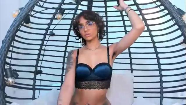 Image 2 of stefania_paz Stream on Chaturbate on 3 months ago