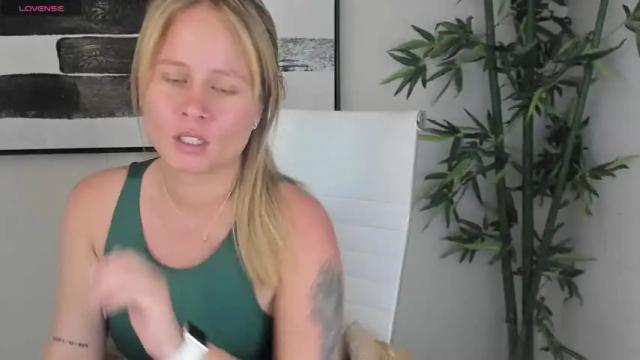 Image 3 of stefannny_ Stream on Chaturbate on 13 months ago