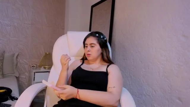 Image 12 of stefannyblaze Stream on Chaturbate on 18 months ago