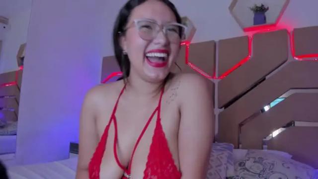 Image 6 of stefany_arias Stream on Chaturbate on 13 months ago