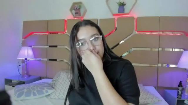Image 4 of stefany_arias Stream on Chaturbate on 13 months ago