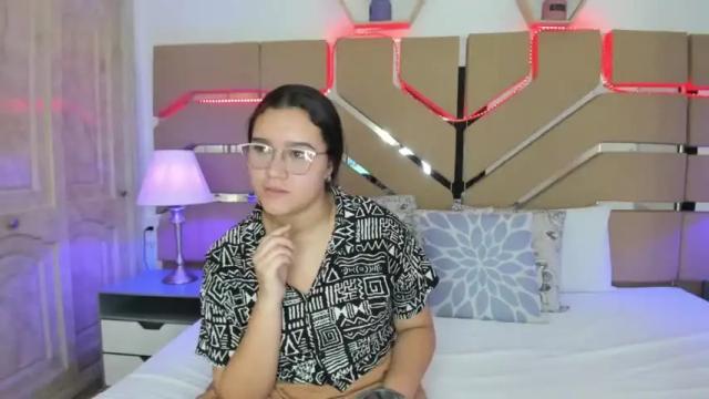 Image 2 of stefany_arias Stream on Chaturbate on 13 months ago