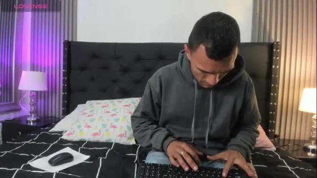 Thumbnail 1, stefany_pablo1's Stream at Chaturbate, 2 months ago