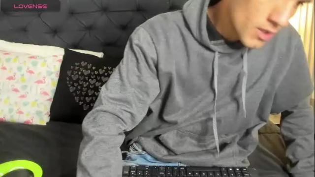 Image 2 of stefany_pablo1 Stream on Chaturbate on 1 month ago