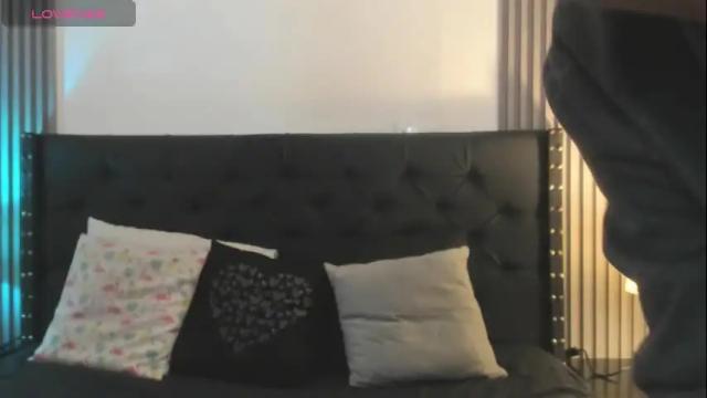 Image 4 of stefany_pablo1 Stream on Chaturbate on 1 month ago