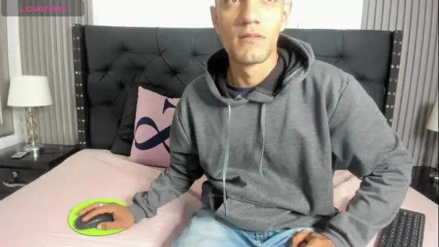 Image 2 of stefany_pablo1 Stream on Chaturbate on 1 month ago