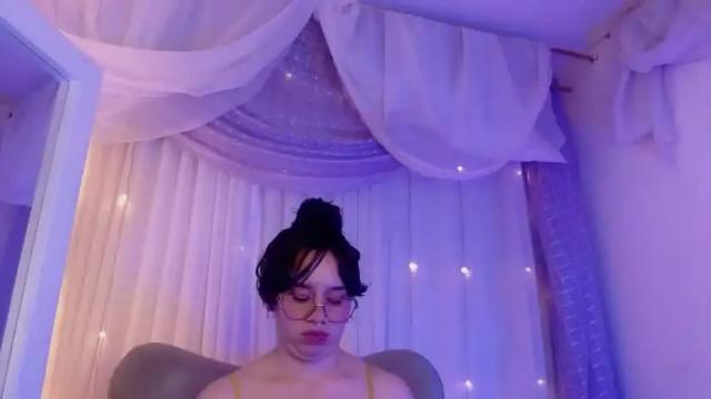 Image 3 of stefany_ponce Stream on Chaturbate on 18 months ago
