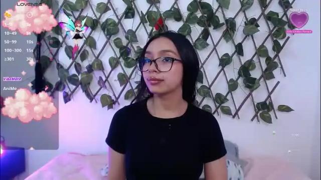 Image 2 of stefanygp Stream on Chaturbate on 2 months ago