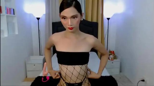 Image 2 of steffani_deluxe Stream on Chaturbate on 12 months ago