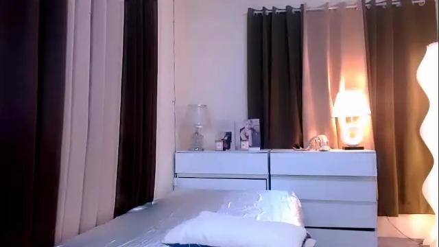 Image 2 of steffani_deluxe Stream on Chaturbate on 1 month ago