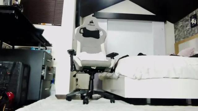 Image 10 of stefi_alizon Stream on Chaturbate on 13 months ago