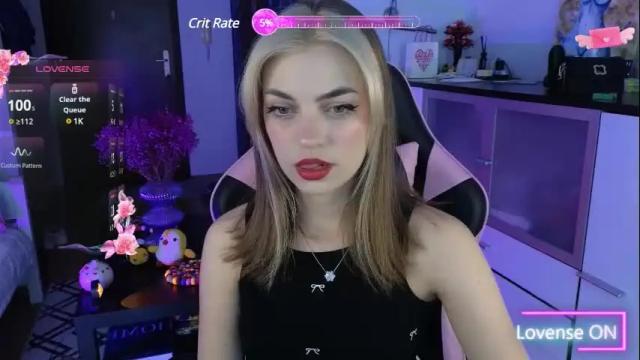 Image 12 of steficutie Stream on Chaturbate on 1 month ago