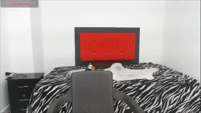 Image 2 of stefidolllatina Stream on Chaturbate on 2 months ago