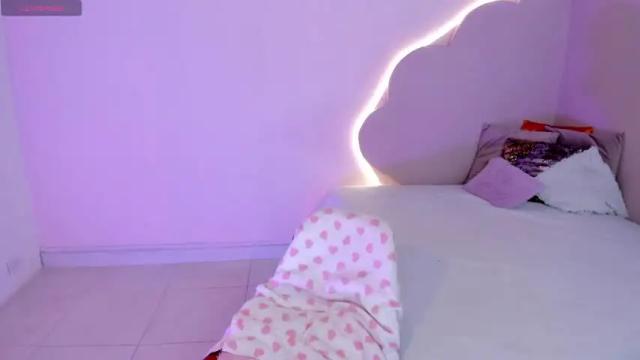 Image 11 of stefiechristen2 Stream on Chaturbate on 16 months ago
