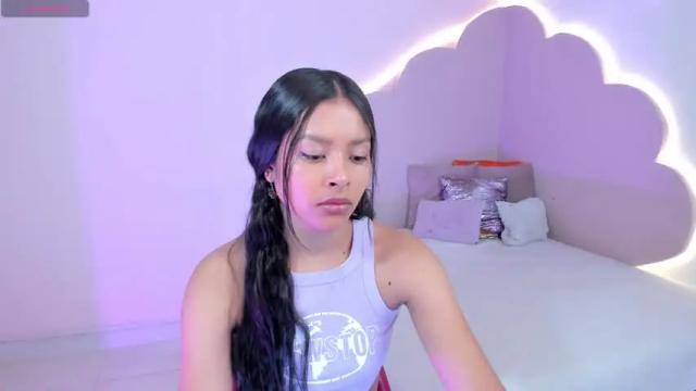 Image 2 of stefiechristen2 Stream on Chaturbate on 16 months ago