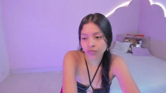 Image 7 of stefiechristen2 Stream on Chaturbate on 15 months ago