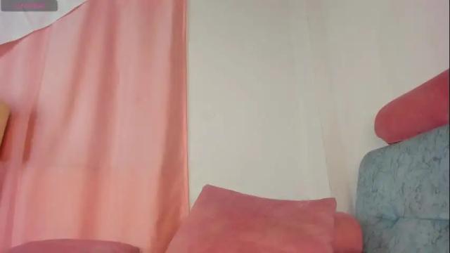 Image 2 of stefiqueen_11_ Stream on Chaturbate on 1 month ago