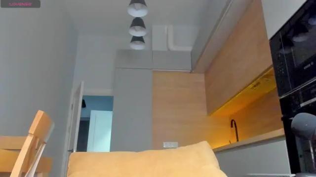 Image 12 of stella_crystal Stream on Chaturbate on 12 months ago