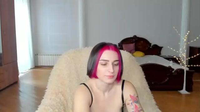 Image 4 of stella_plazza Stream on Chaturbate on 13 months ago