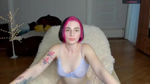 Image 3 of stella_plazza Stream on Chaturbate on 13 months ago