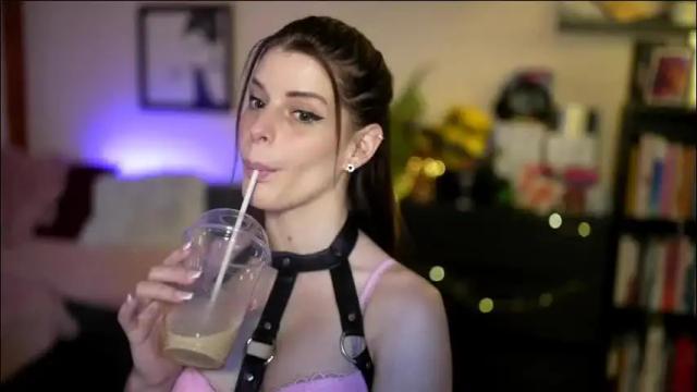 Image 7 of stella_shock Stream on Chaturbate on 1 month ago