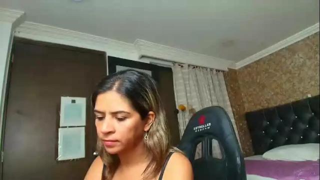 Image 10 of stella_xue Stream on Chaturbate on 2 months ago