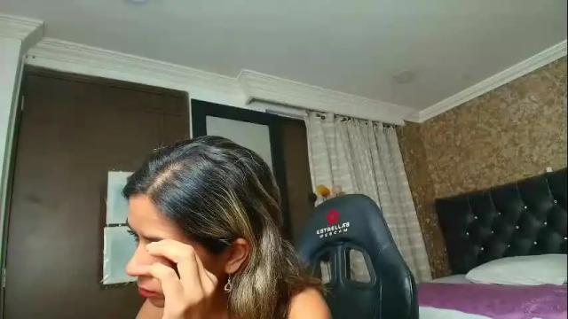 Image 2 of stella_xue Stream on Chaturbate on 2 months ago