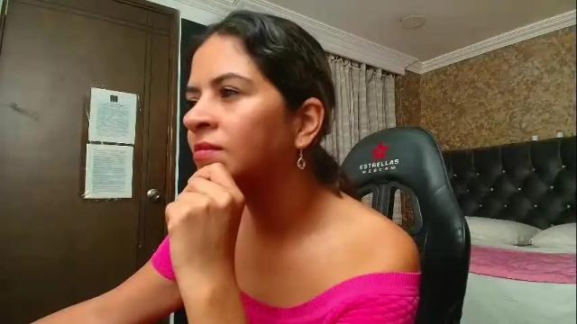 Image 12 of stella_xue Stream on Chaturbate on 1 month ago