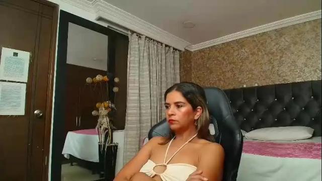 Image 12 of stella_xue Stream on Chaturbate on 1 month ago