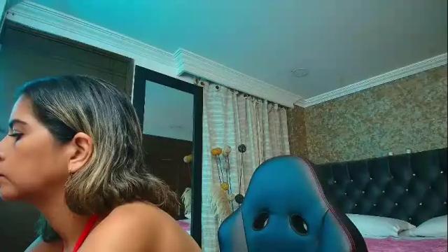 Image 2 of stella_xue Stream on Chaturbate on 1 month ago