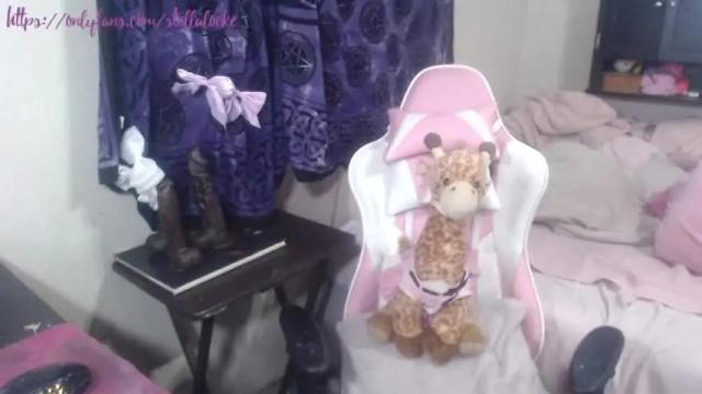 Image 10 of stellalocke Stream on Chaturbate on 21 months ago