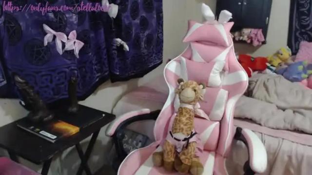 Image 4 of stellalocke Stream on Chaturbate on 18 months ago