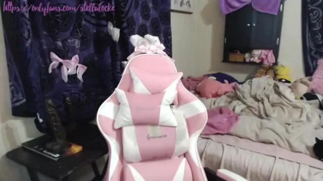 Image 6 of stellalocke Stream on Chaturbate on 18 months ago