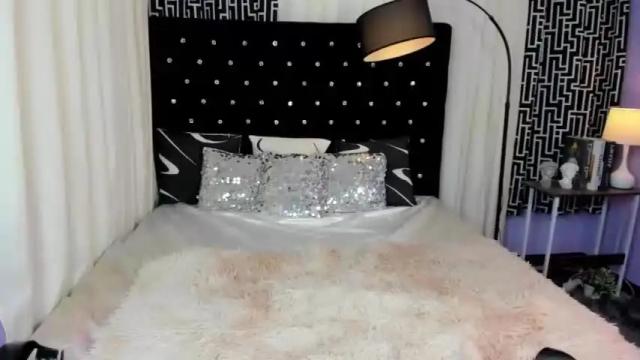 Image 12 of stellamckinley Stream on Chaturbate on 14 months ago