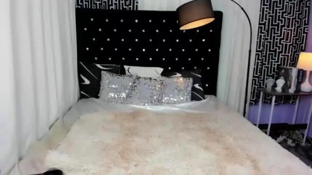Image 11 of stellamckinley Stream on Chaturbate on 16 months ago