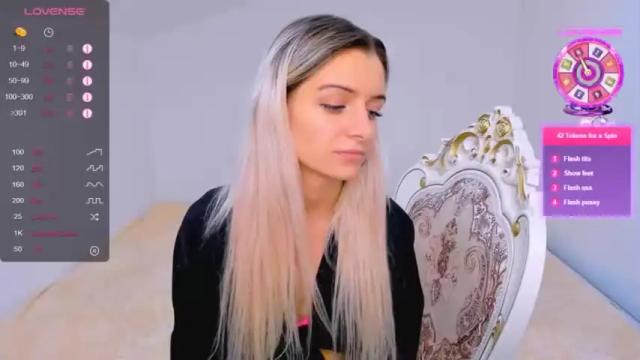 Image 11 of stellamoorre Stream on Chaturbate on 13 months ago