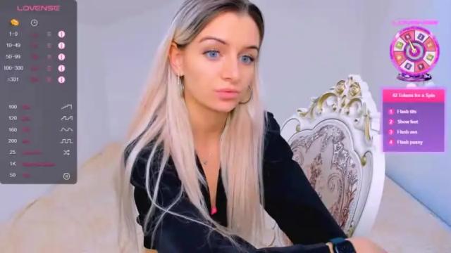 Image 8 of stellamoorre Stream on Chaturbate on 13 months ago