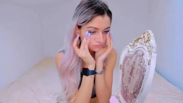Image 10 of stellamoorre Stream on Chaturbate on 13 months ago
