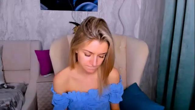 Image 3 of stellamoorre Stream on Chaturbate on 1 month ago