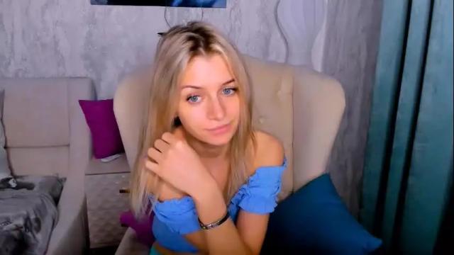 Image 7 of stellamoorre Stream on Chaturbate on 1 month ago