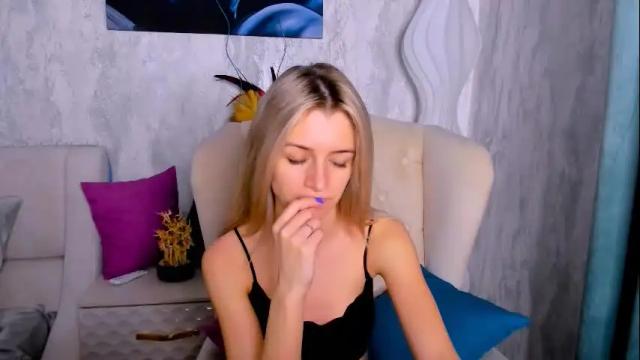 Image 6 of stellamoorre Stream on Chaturbate on 1 month ago