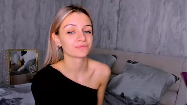Image 6 of stellamoorre Stream on Chaturbate on 1 month ago