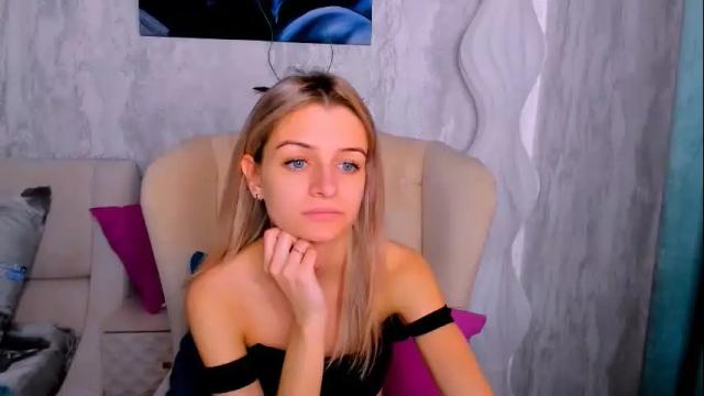 Image 4 of stellamoorre Stream on Chaturbate on 1 month ago