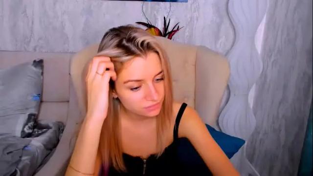 Image 4 of stellamoorre Stream on Chaturbate on 28 days ago
