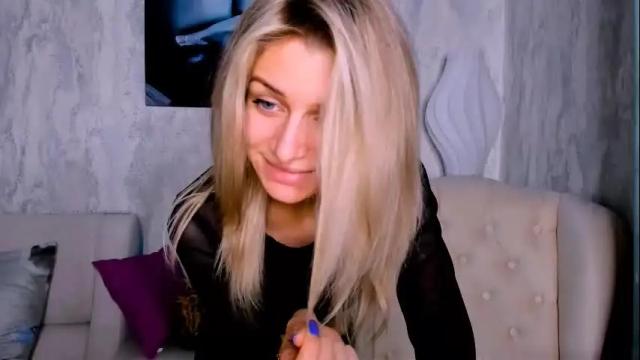 Image 4 of stellamoorre Stream on Chaturbate on 21 days ago