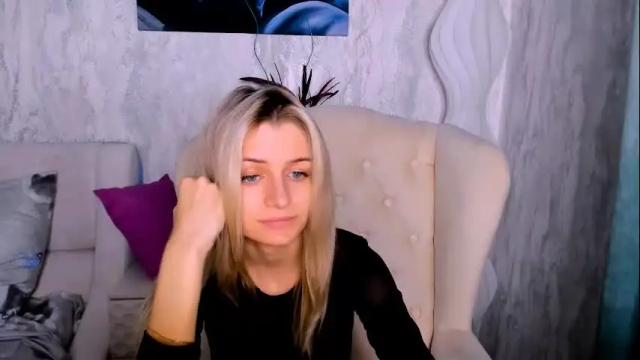 Image 6 of stellamoorre Stream on Chaturbate on 21 days ago