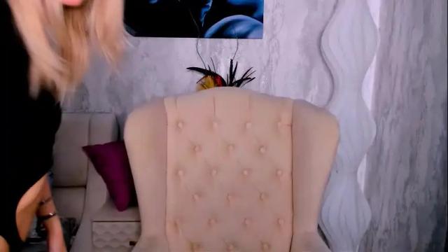 Image 12 of stellamoorre Stream on Chaturbate on 19 days ago