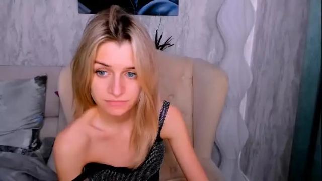 Image 12 of stellamoorre Stream on Chaturbate on 12 days ago
