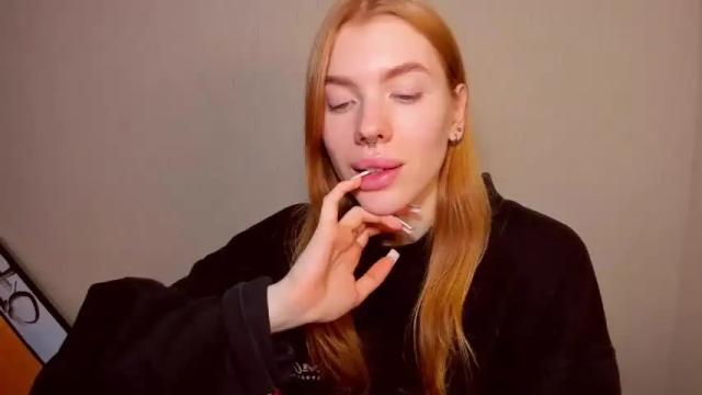 Image 2 of stellaswen Stream on Chaturbate on 15 months ago